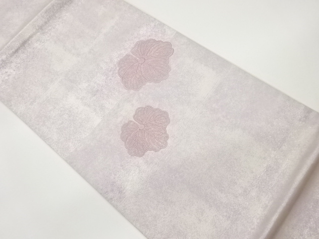 横段に桐模様刺繍袋帯